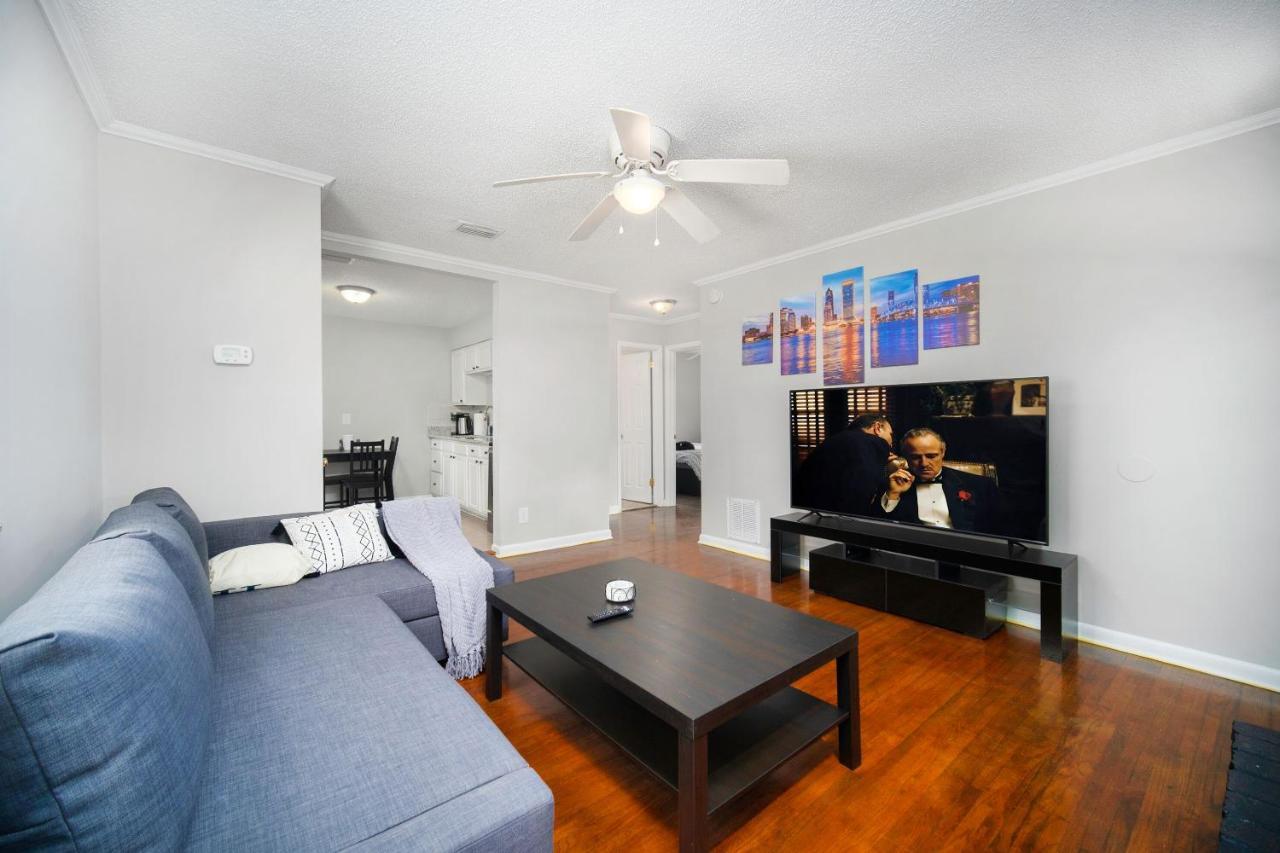 King Bedroom 2Bed1Bath Sleeps 4 Close To Town Center Downtown Beach Mayo Clinic Jacksonville Bagian luar foto