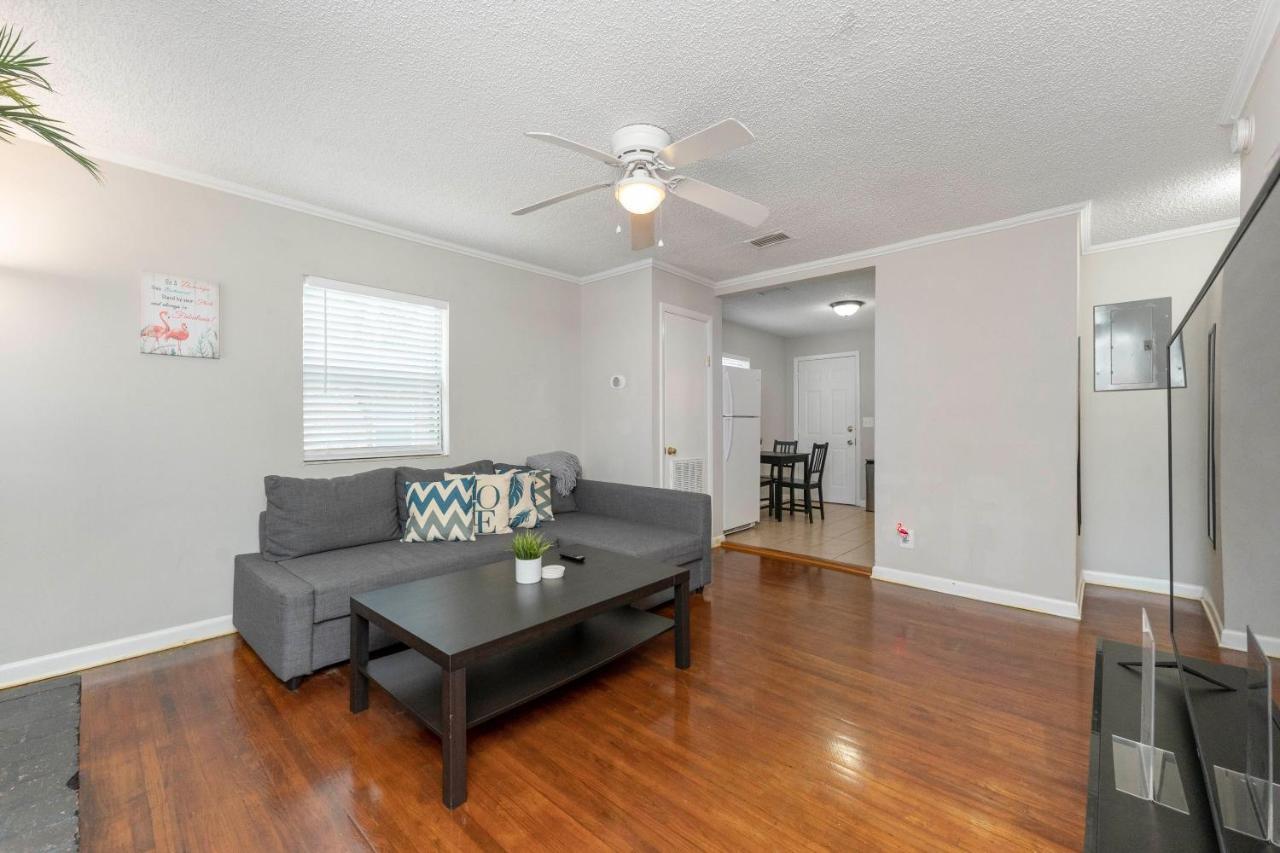 King Bedroom 2Bed1Bath Sleeps 4 Close To Town Center Downtown Beach Mayo Clinic Jacksonville Bagian luar foto