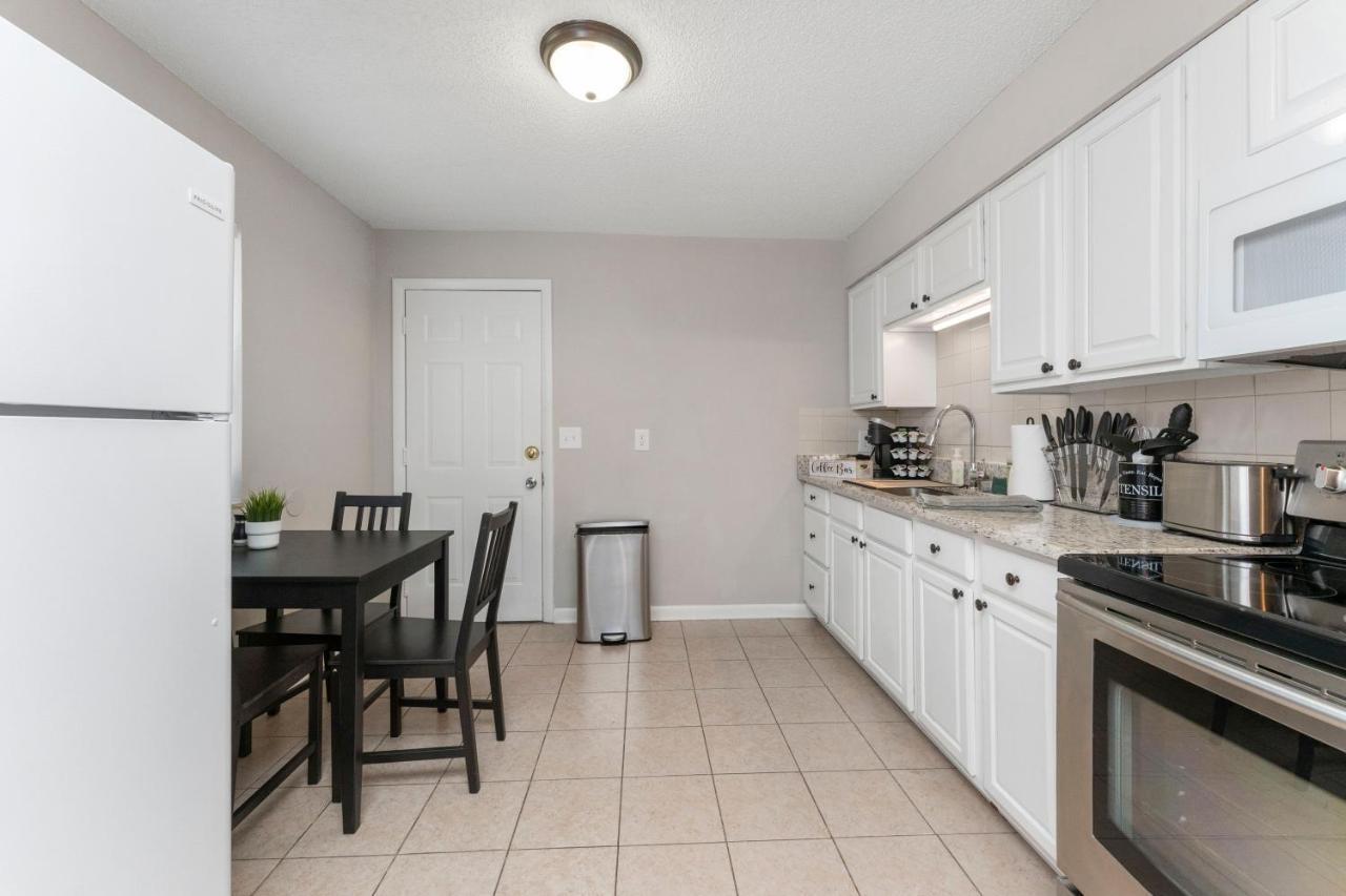 King Bedroom 2Bed1Bath Sleeps 4 Close To Town Center Downtown Beach Mayo Clinic Jacksonville Bagian luar foto
